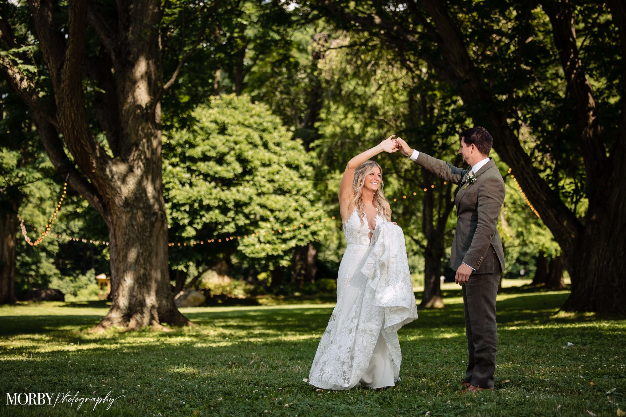 wedding couple on springton manor farm grounds