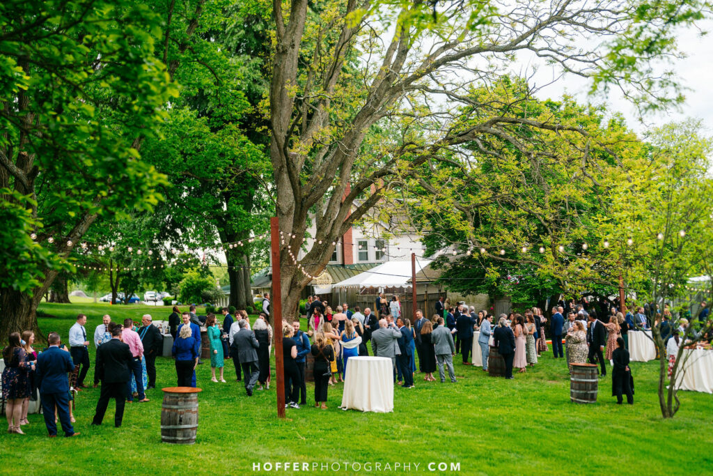 Guests enjoying cocktail hour.